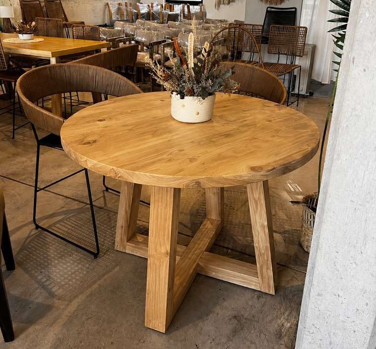 Mesa Budapest Alamo Lustre Petiribi